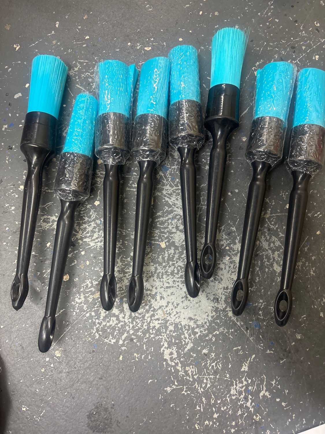 Troll Brush Blue Hair Detailing