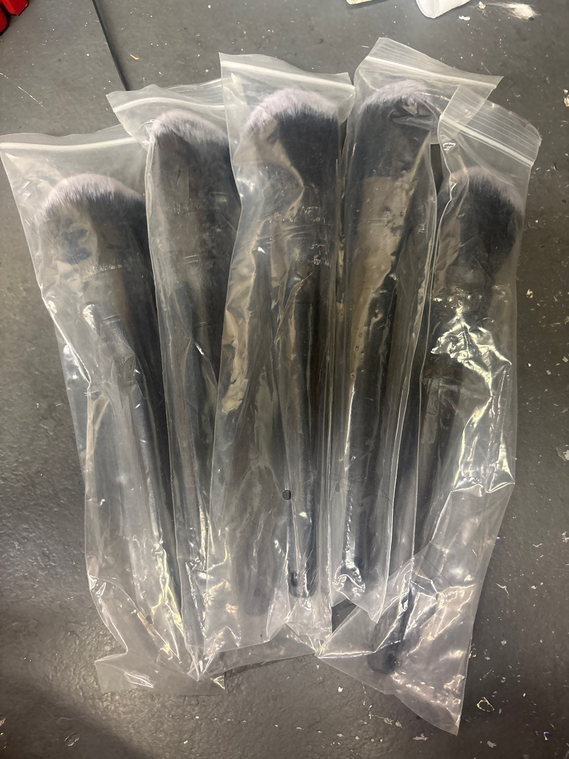 Max Shine Detail Brush Black Handle White Frost Tip